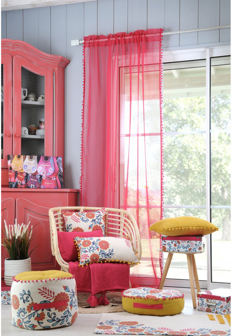 https://www.homemaison.live/voilage-uni-a-galon-pompons.html