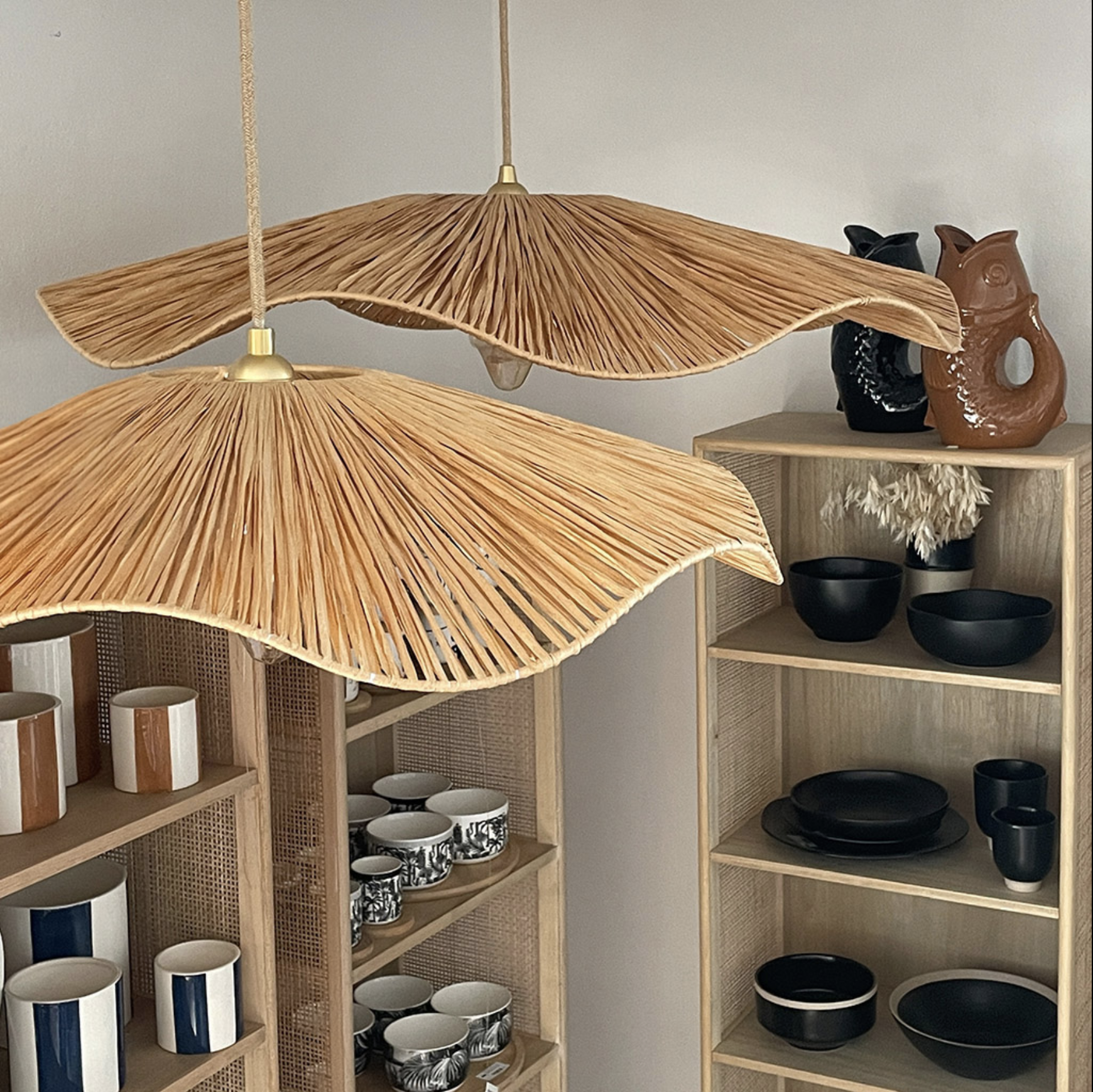 Lampadaire en rotin