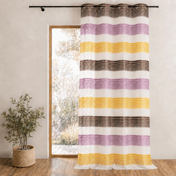 Organza-Vorhang mit feinen, farbigen Querstreifen