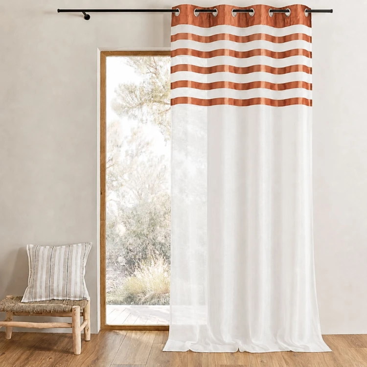 Fio transparente com face em risca de cetim