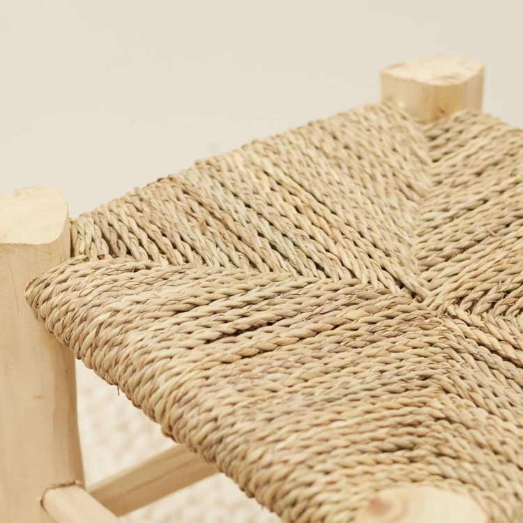 Taburete marroquí de madera de laurel