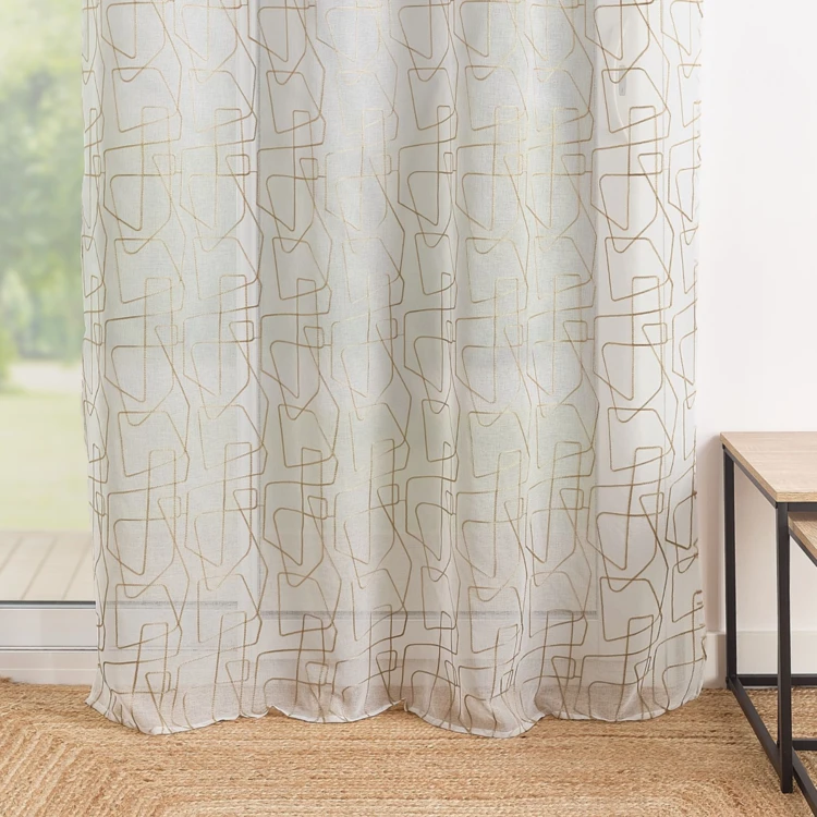 Voile bordado de estilo gráfico