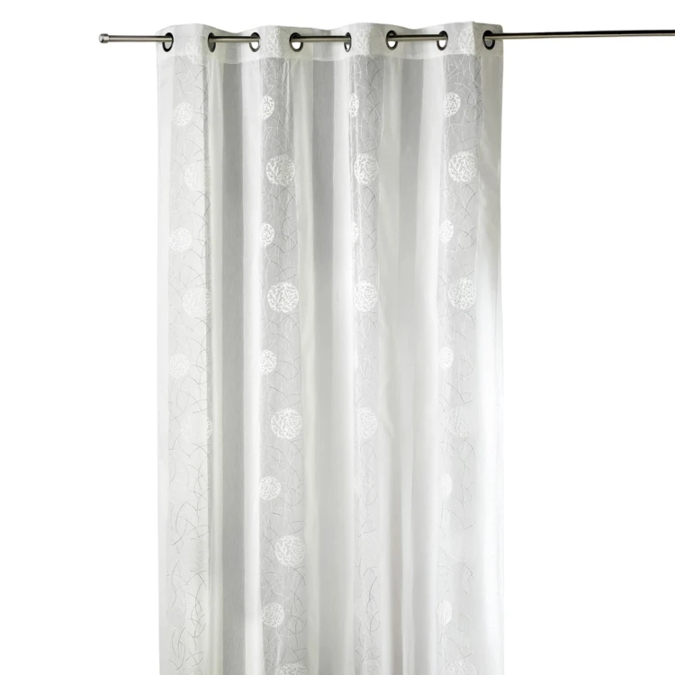 Cortina de organza bordada com motivos redondos