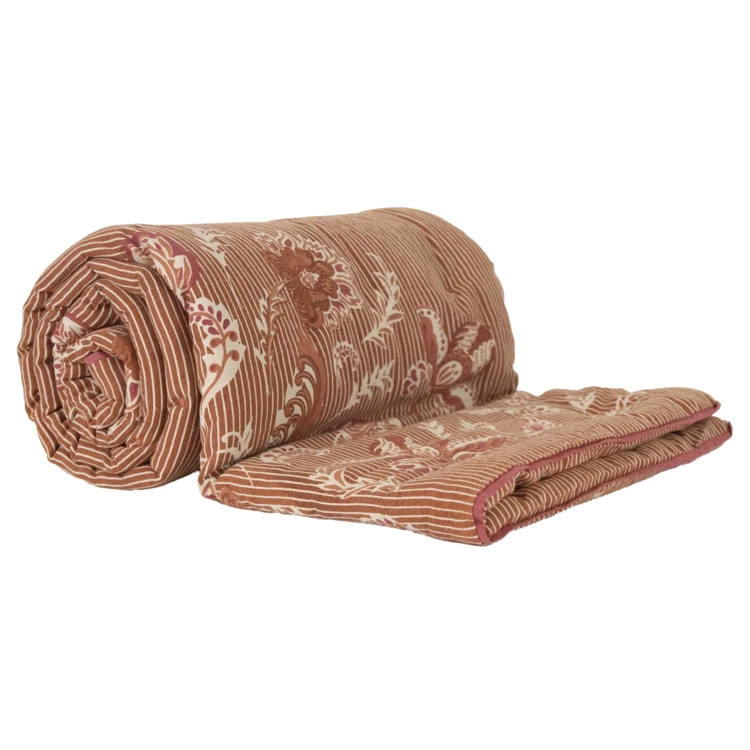 Dekorative Steppdecke aus Polylin mit Blumenmuster