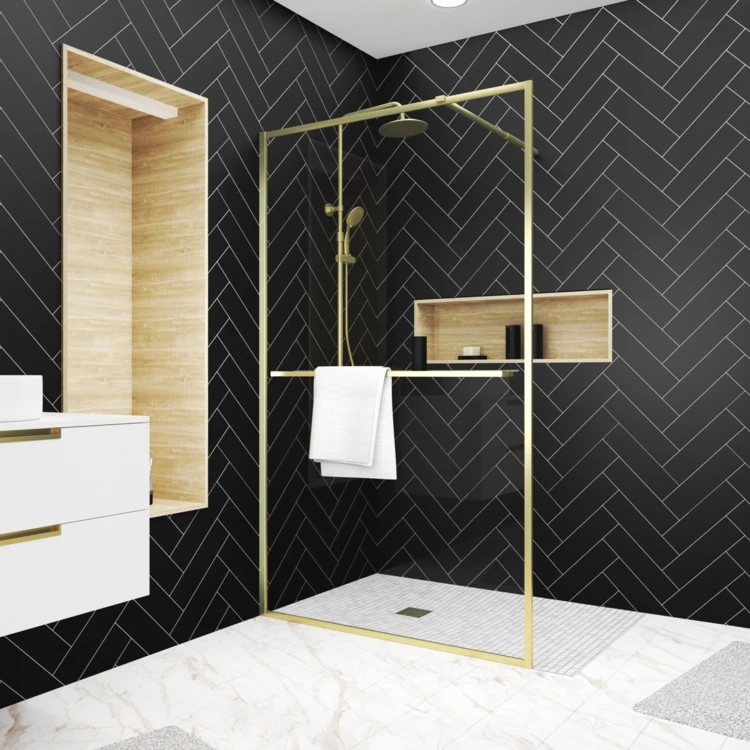 Paroi de douche à l’italienne avec étagère et porte-serviette
