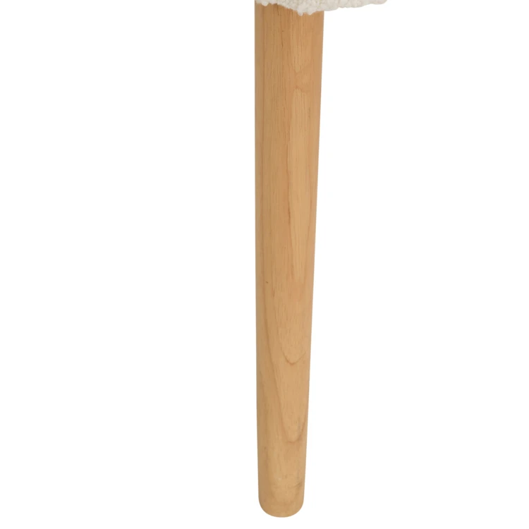 Silla de madera maciza con respaldo acolchado