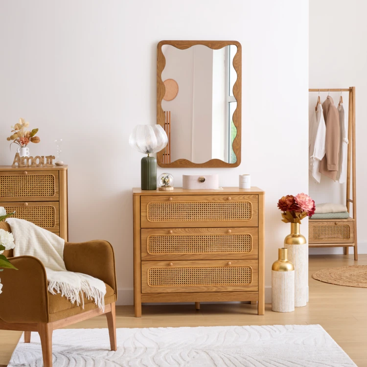 Cómoda de madera de 3 cajones con mimbre calado