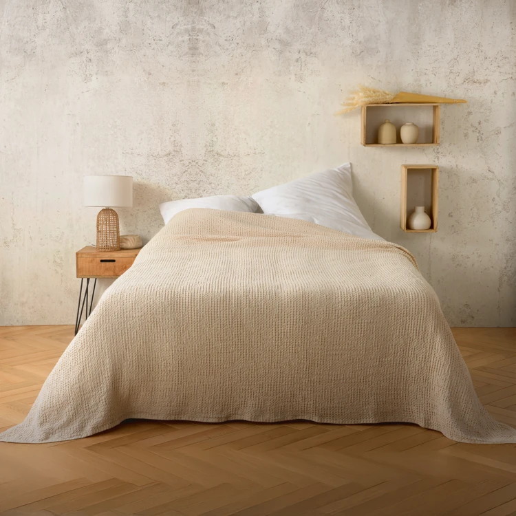 Plaid ou couvre lit 100%  coton nid d’abeille