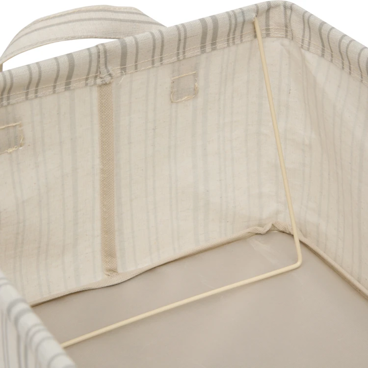 Opbergmand van polyester met stalen frame