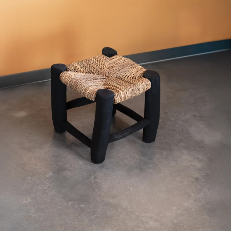 Tabouret marocain noir en bois