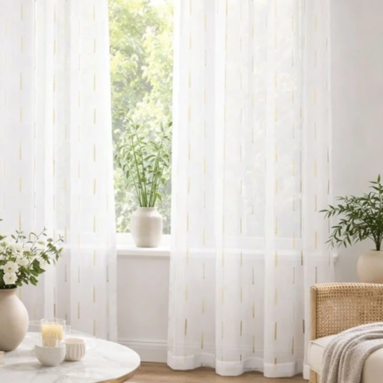 Veloce con linee ricamate