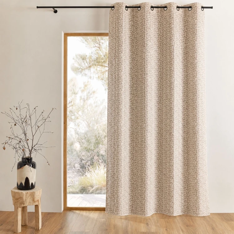 Cortina opaca de jacquard con estampado geométrico