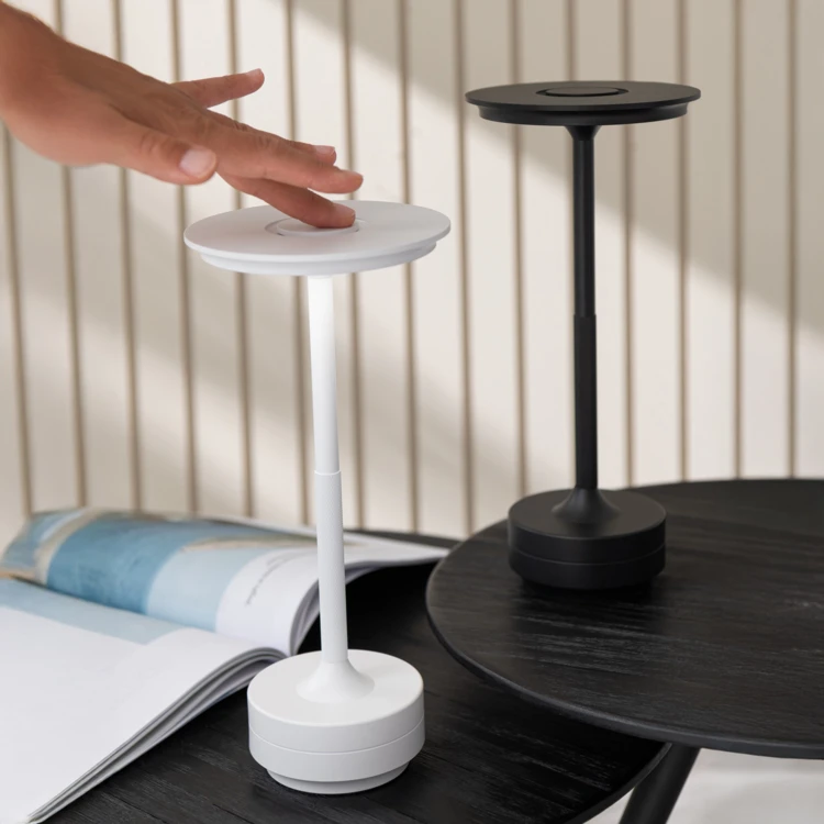 Wiederaufladbare Touch-Tischlampe