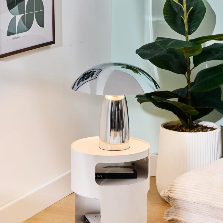 Lampe de table design champignon métal