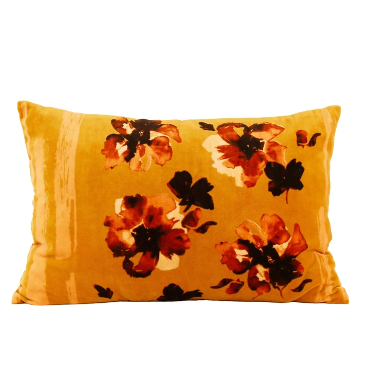 Samtkissen mit Blumenmuster
