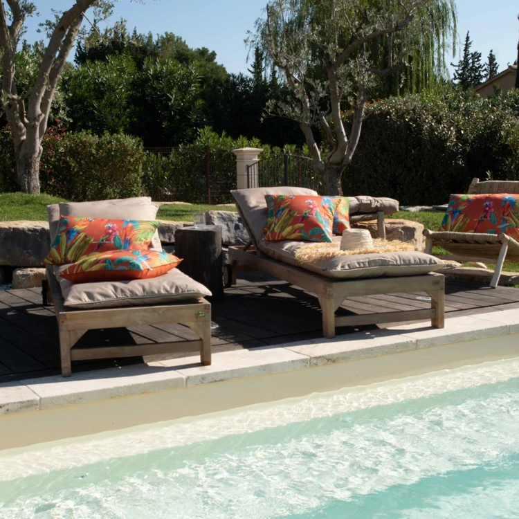 Coussin outdoor imprimé perroquets