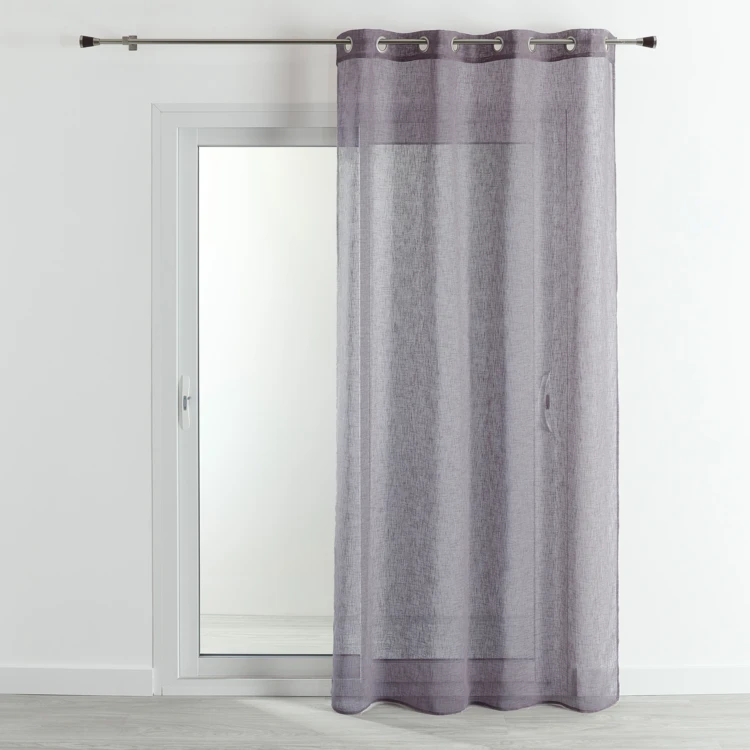 Cortinas com efeito linho