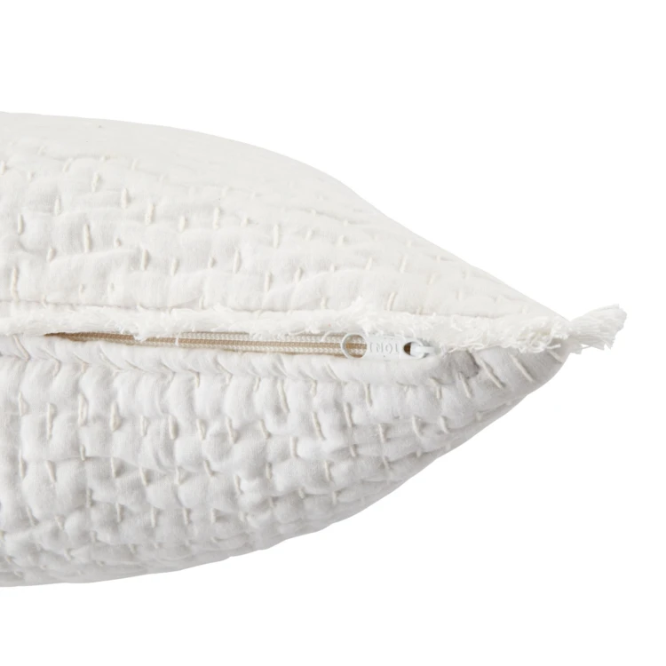 Coussin brodé Wild Romance
