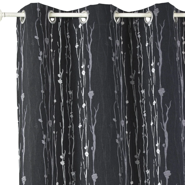 Cortina isolante em jacquard com estampado de raízes