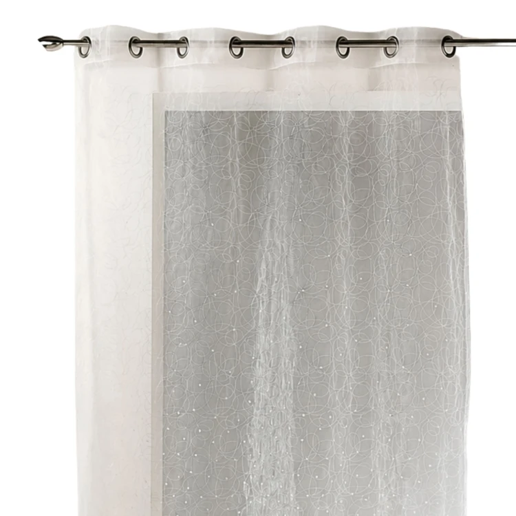 Voilage en organza dévoré et brodé