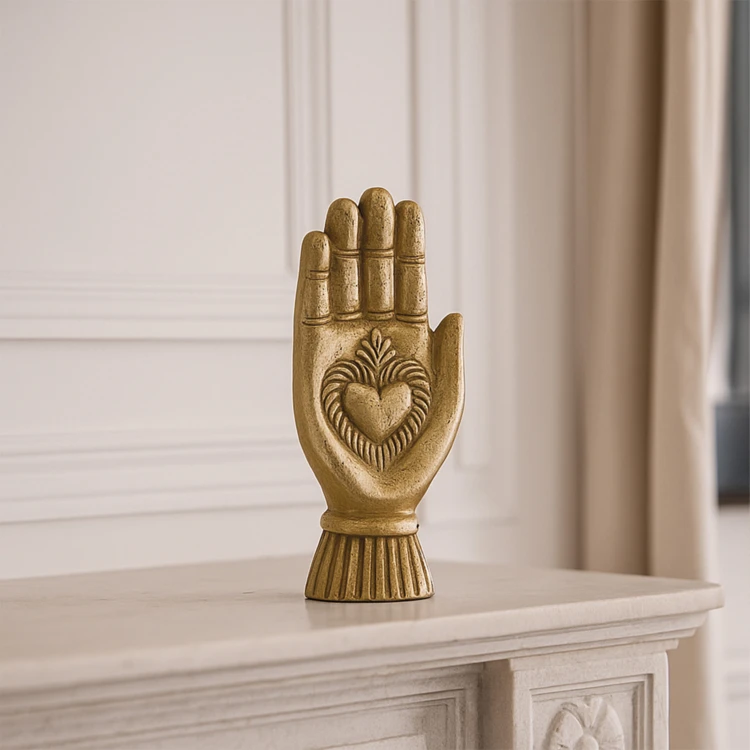 Ex-voto main objet décoratif