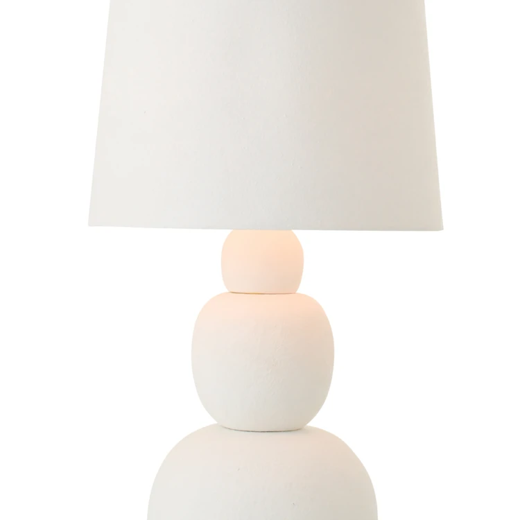Tischlampe aus abgerundeter Töpferware