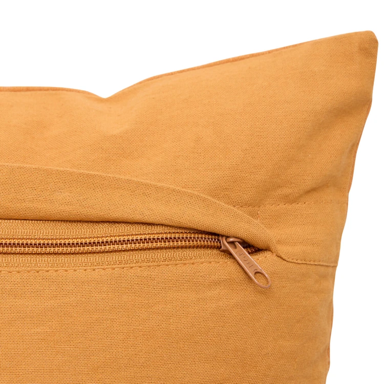 Coussin décoratif en coton brodé GOOD LUCK