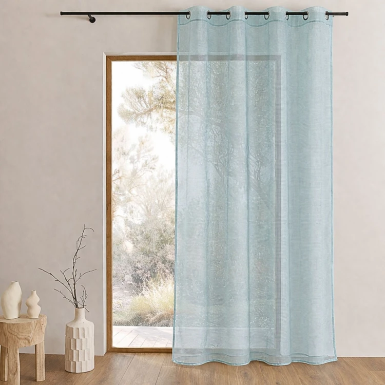 Organza voile met fijne horizontale strepen