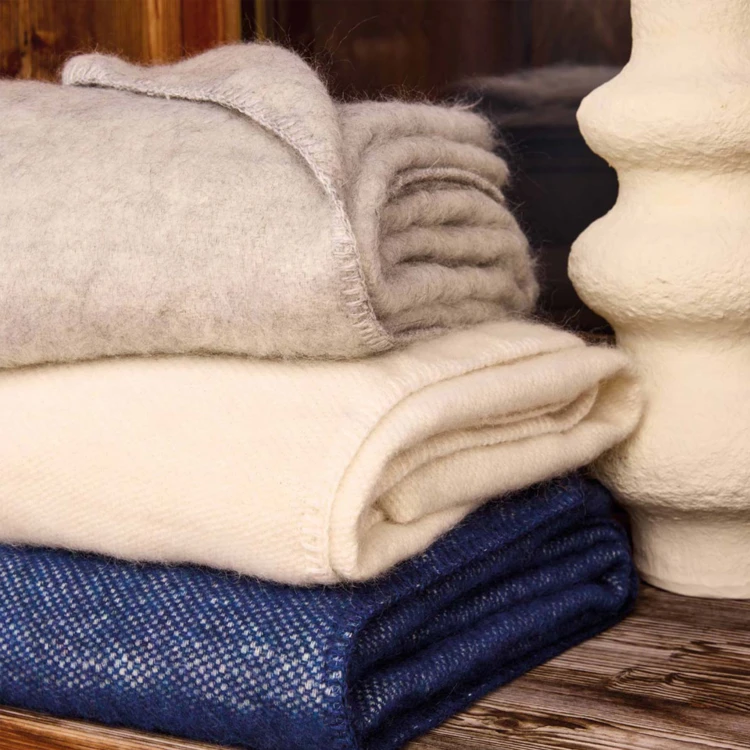 Plaid ou couverture chaude laine et mohair