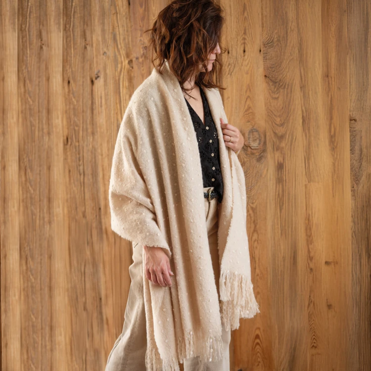Bedloper / Gestippelde mohair stola