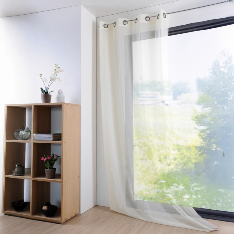 Leve, liso e transparente