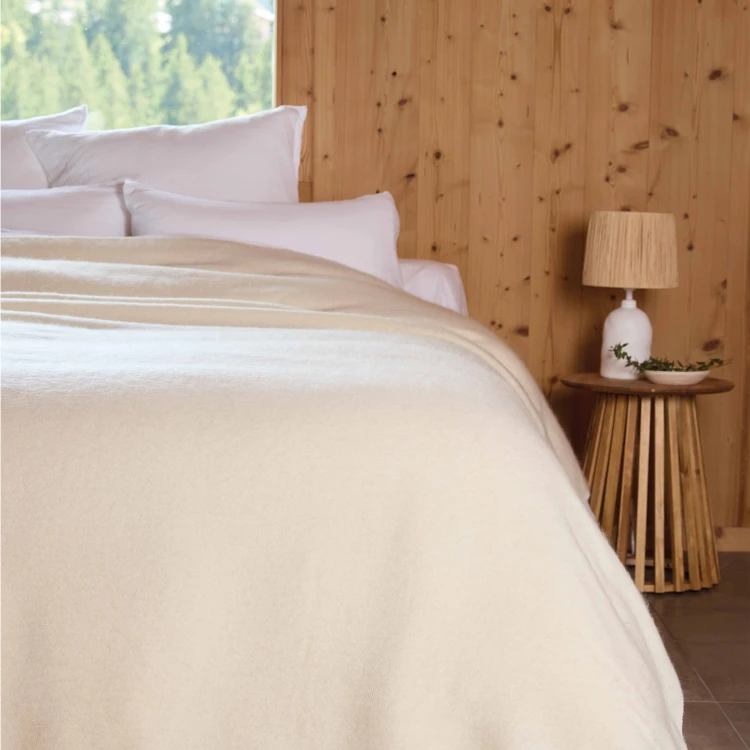 Plaid ou couverture chaude laine et mohair