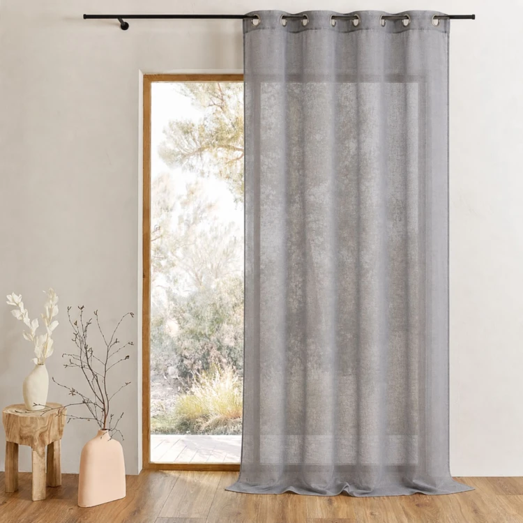 Puro transparente com reflexos prateados
