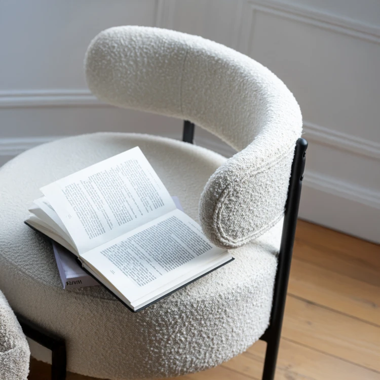 Chaise lounge confortable pour salon