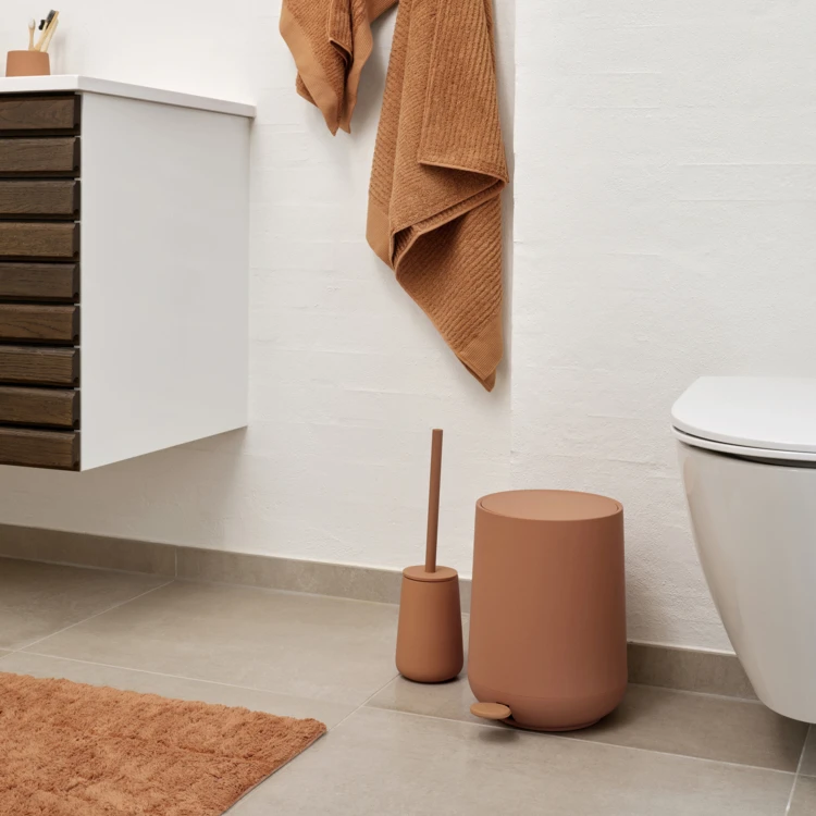 Cepillo de baño de gres y acero