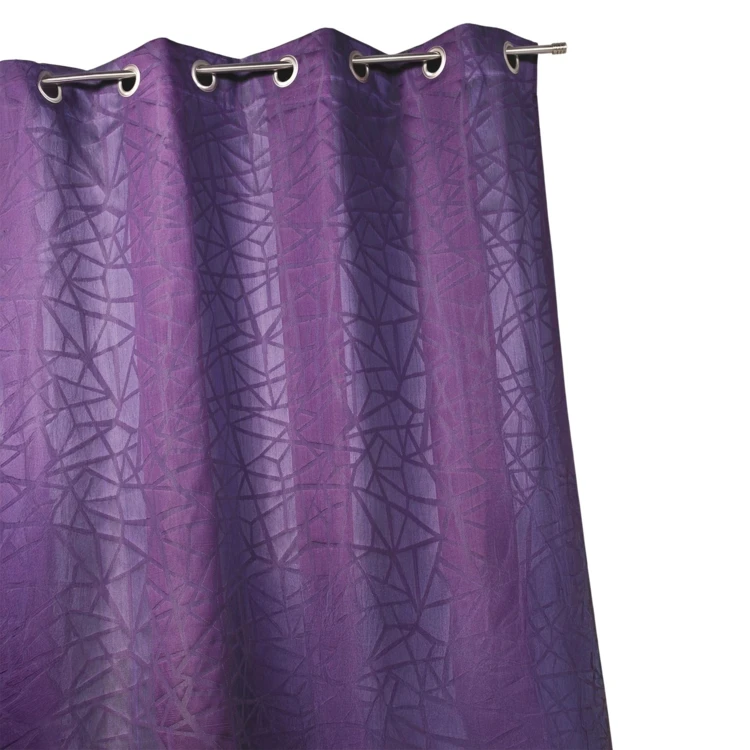 Cortina opaca em jacquard com estampados e riscas verticais