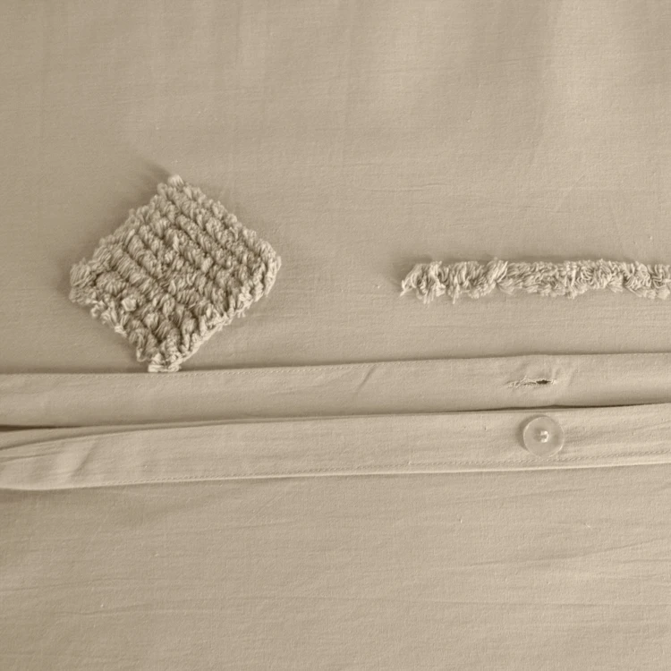 Parure de lit coton lavé tuftée géométrique