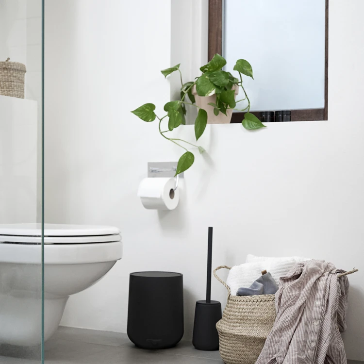 Cepillo de baño de gres y acero