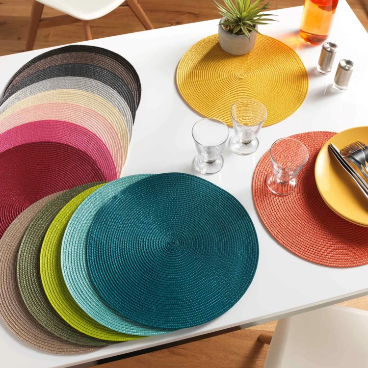 Rundes, buntes Tischset