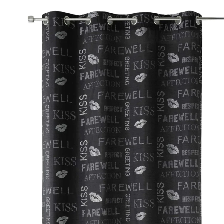 Cortina de shantung com lantejoulas e motivos estampados