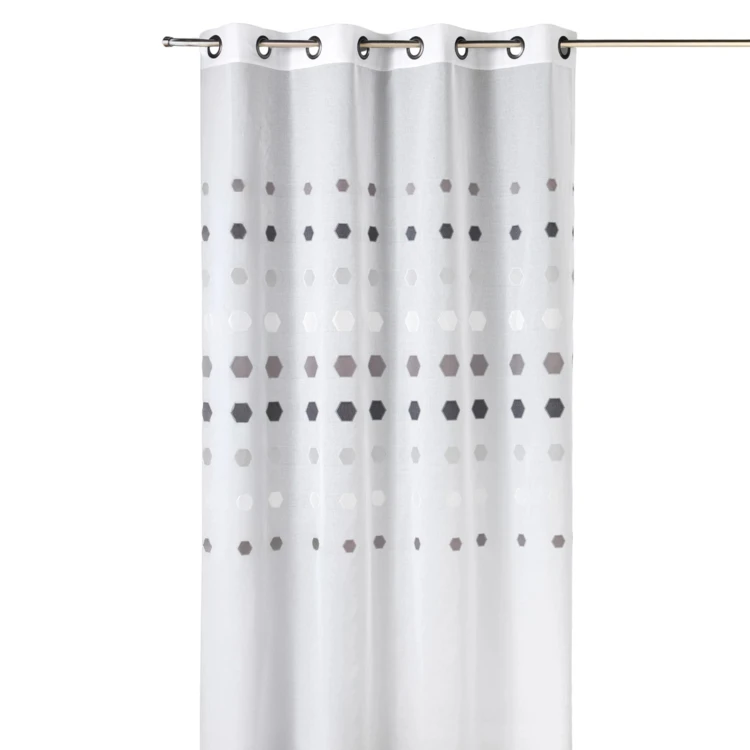 Cortina de organza com pontos geométricos