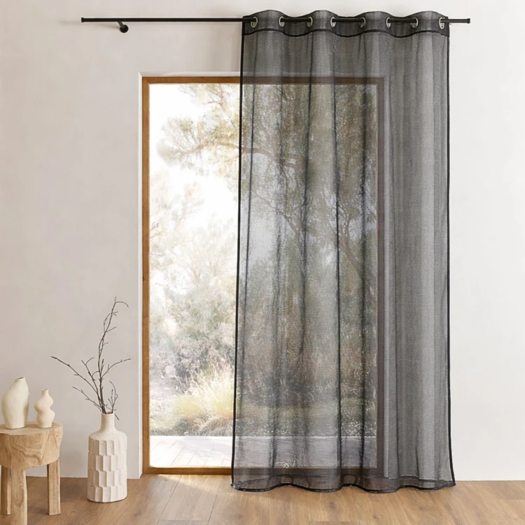 Organza voile met fijne horizontale strepen