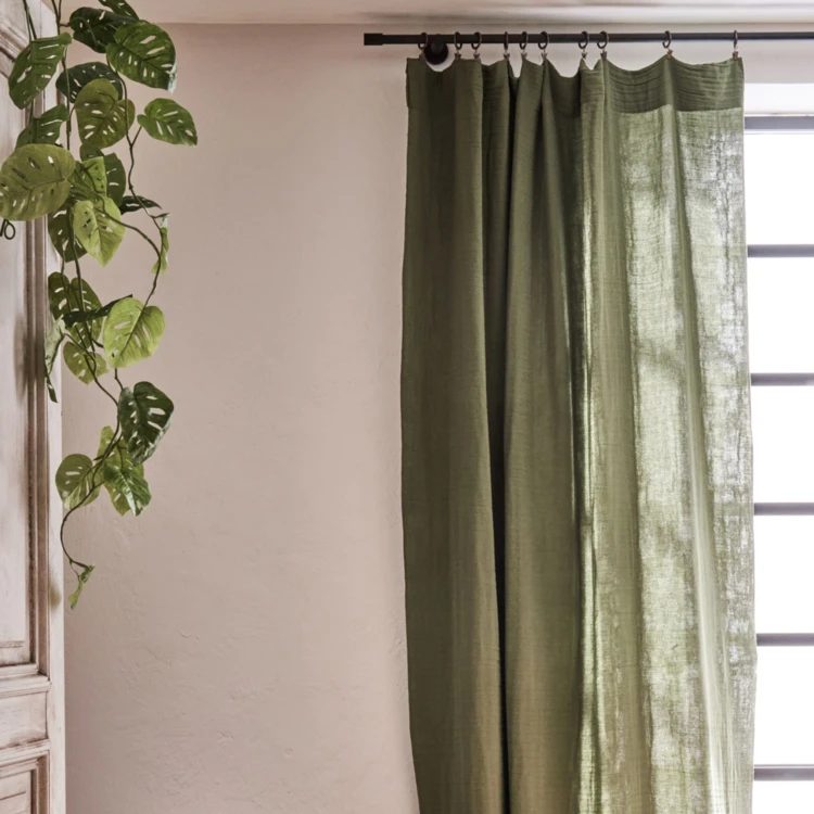 Rideau gaze de coton ajustable finition bourdon