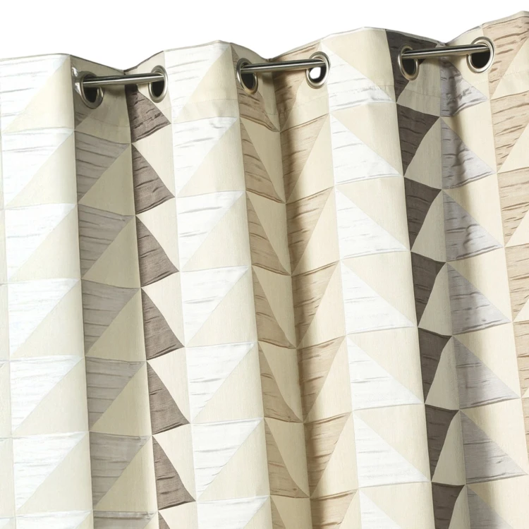 Cortina jacquard opaca com estampados triangulares