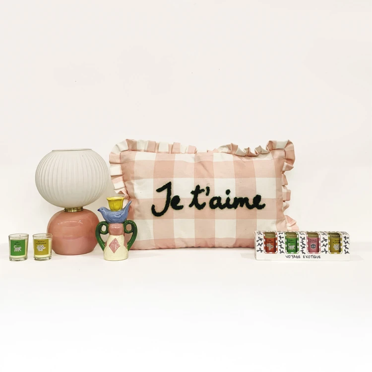 Cojín rectangular a cuadros "Je t'aime