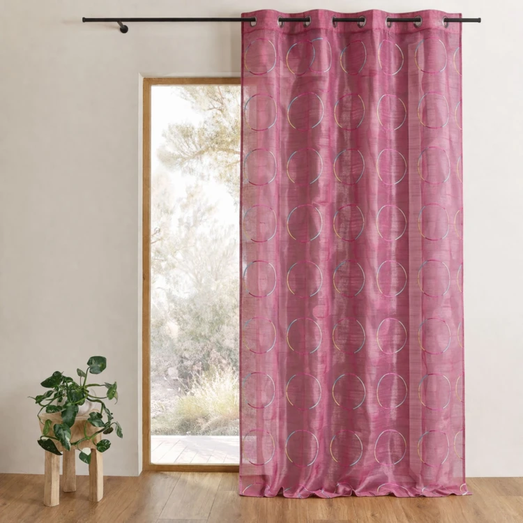 Voile de organza com círculos bordados