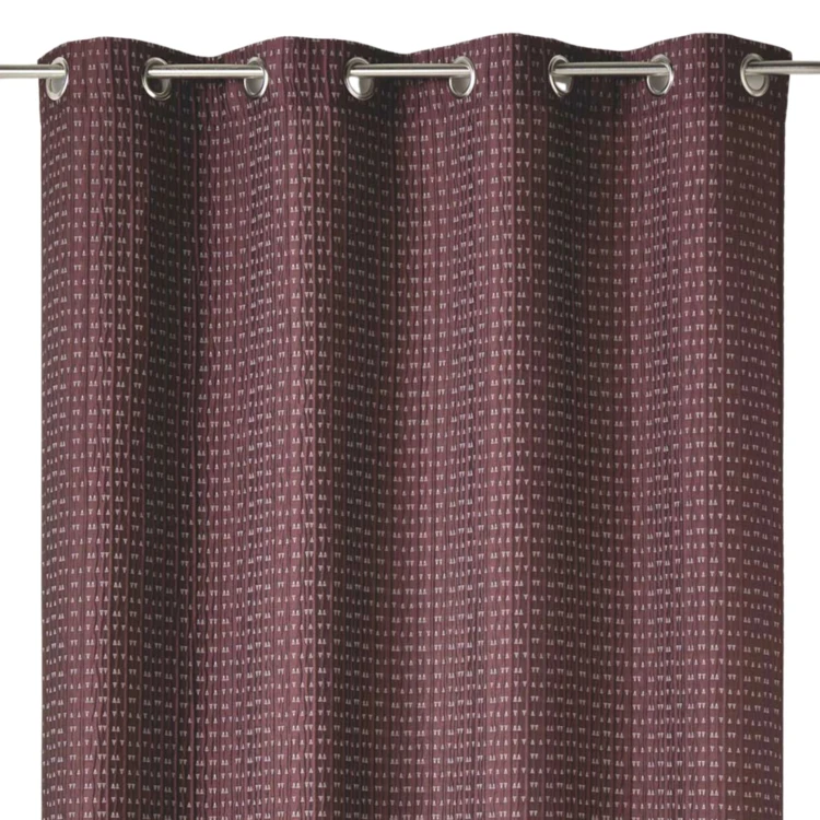 Cortina opaca em jacquard liso com relevos