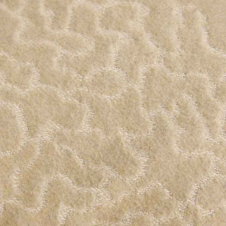 Jacquard-Wolldecke – Wolkenmuster