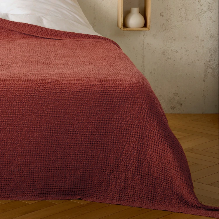 Plaid ou couvre lit 100%  coton nid d’abeille