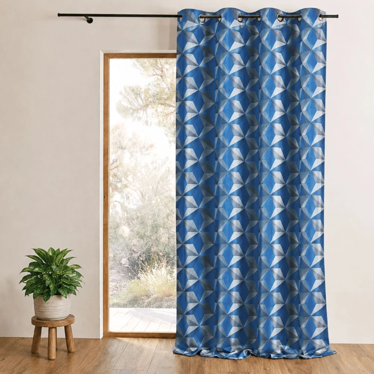 Cortina opaca em jacquard com motivos geométricos
